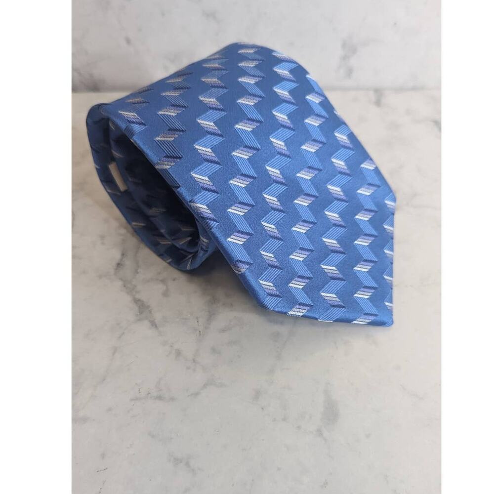 Michael Kors blue and white geometric print neck tie